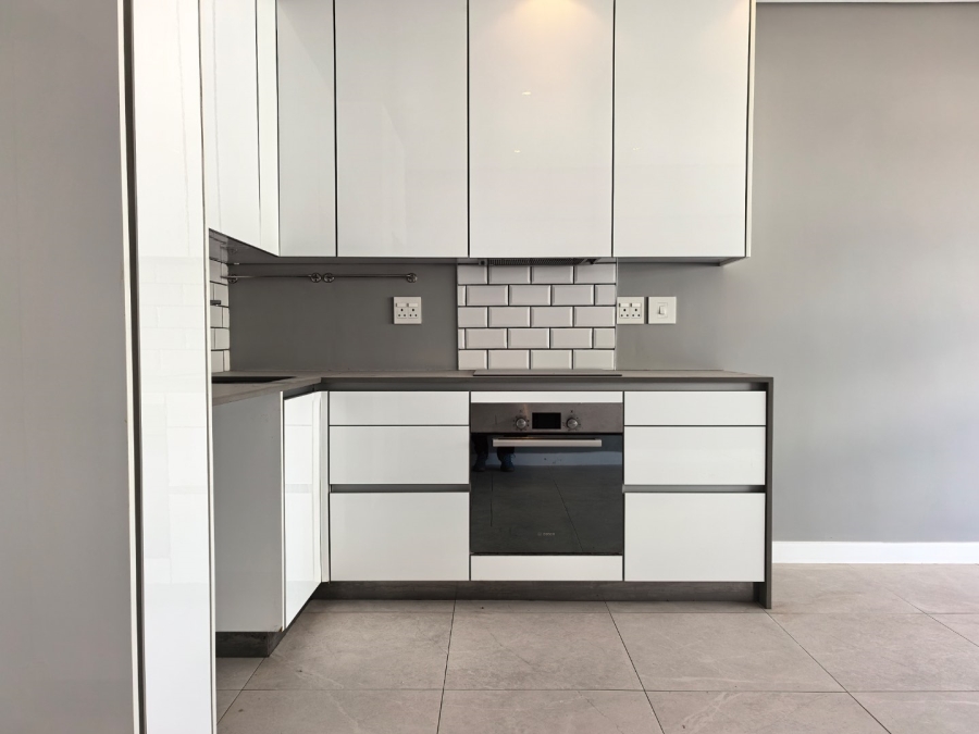 To Let 3 Bedroom Property for Rent in Sea Point Western Cape